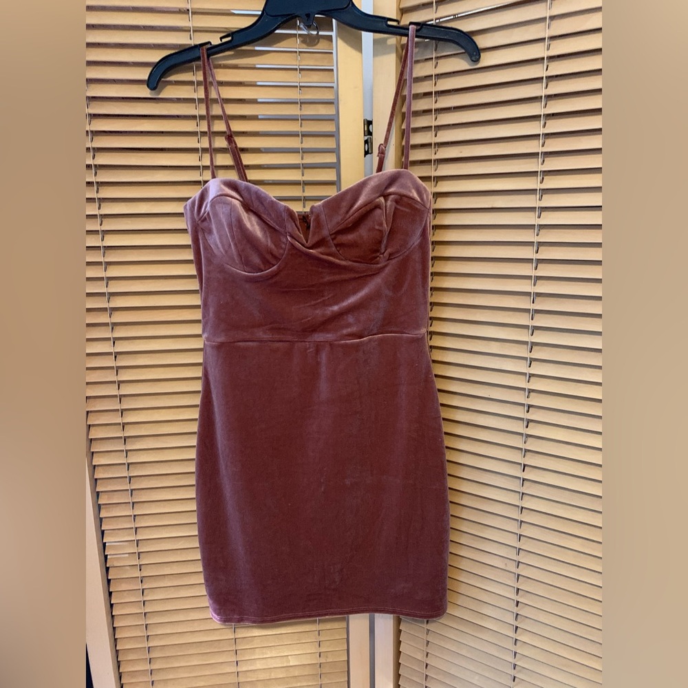 Velvet dress by Iris Bloom size small “Trixxi”